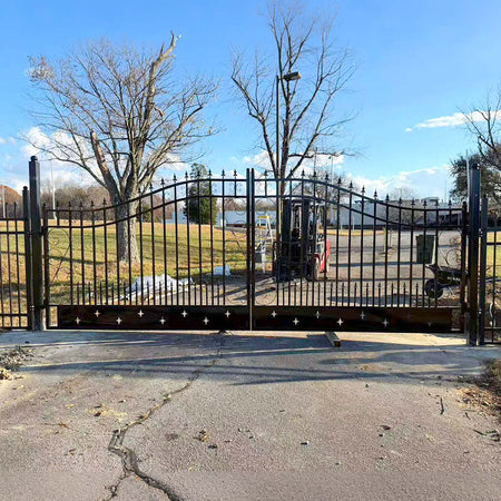 Greatbear 14 ft Star pattern driveway gate installed at a commercial property