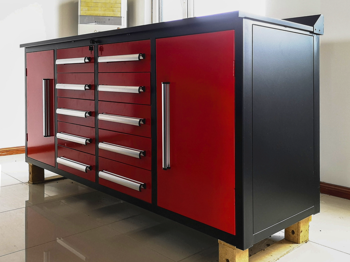 7 FT Work Bench with 10 Drawers & 2 Cabinets