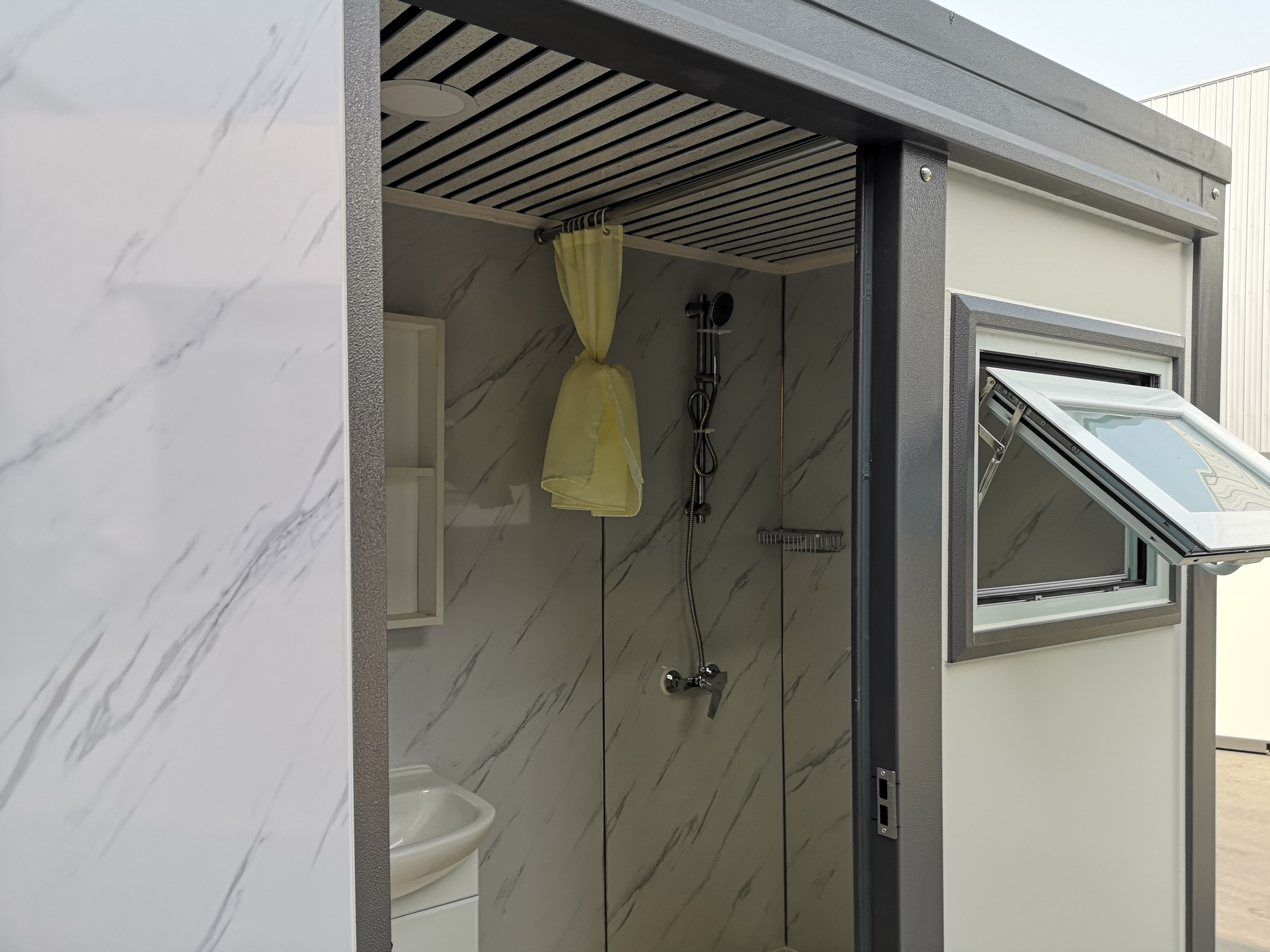 Bastone Portable Mobile Shower Room